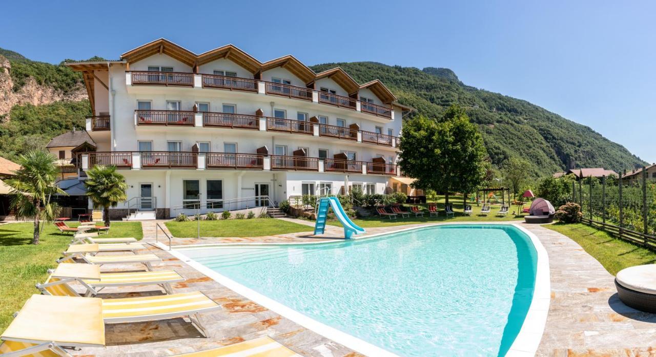Hotel Garni Gruener Baum Laives Esterno foto