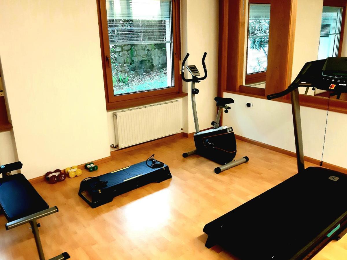 Hotel Garni Gruener Baum Laives Esterno foto