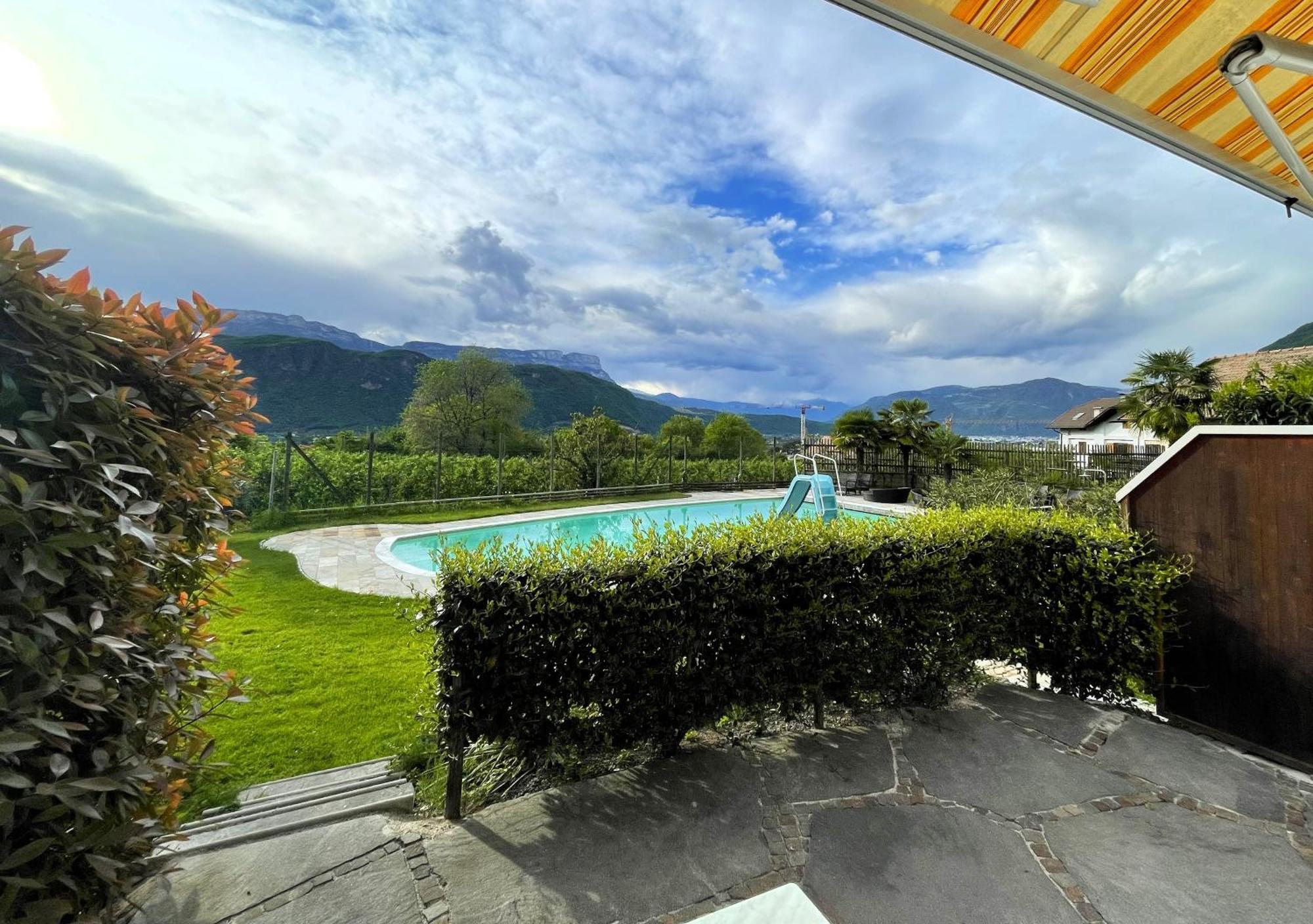 Hotel Garni Gruener Baum Laives Esterno foto